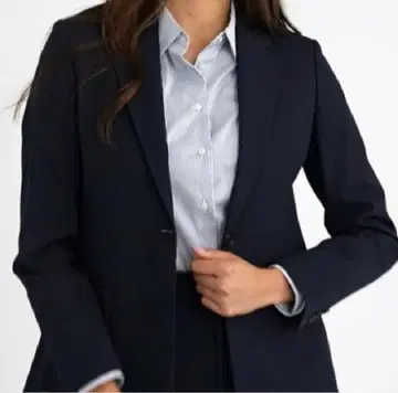 [택 포함 새상품] 2WAY 스트레치 자켓