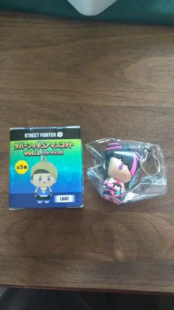 스트리트 파이터 6 러버 피규어 마스코트 줄리 스트6