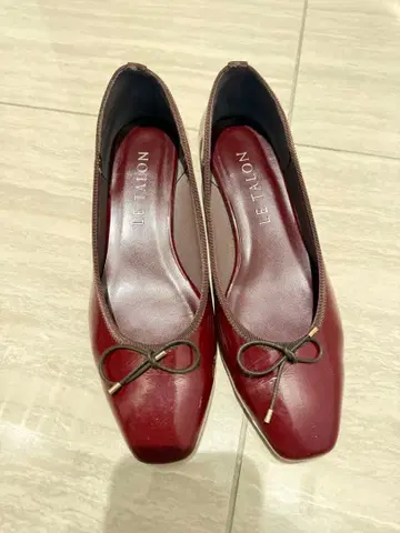 LE TALON 버건디 펌프스