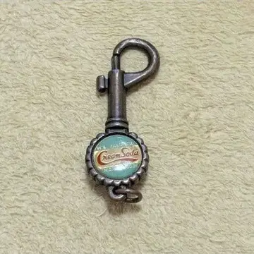 크림 소다 병따개 키링 레트로