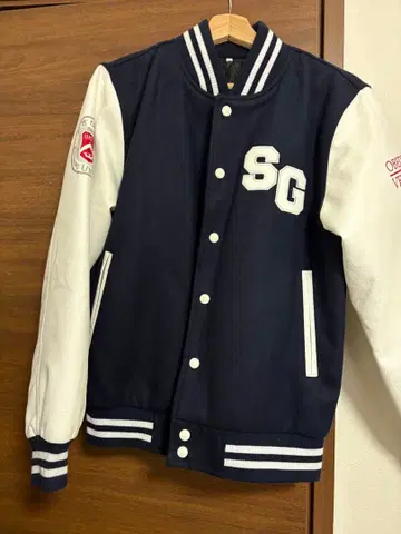 서강 대학 바시티 자켓 M 사이즈