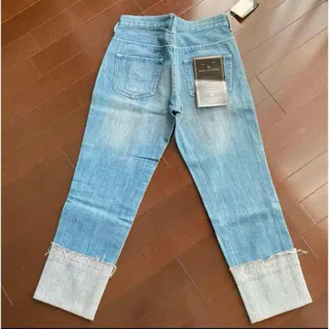 나노 유니버스 슬림 테이퍼트 컷 데님 접어 입는 귀여운 멋쟁이