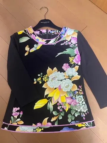 최근 새상품급 LEONARD 레오나르 긴팔 셔츠 니트 티셔츠 칸칸 38