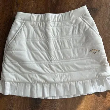 캘러웨이 화이트 퀼팅 스커트 캘러웨이 S 사이즈