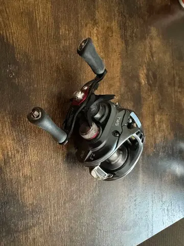 타툴라 SV TW 베이트 릴 7.3:1