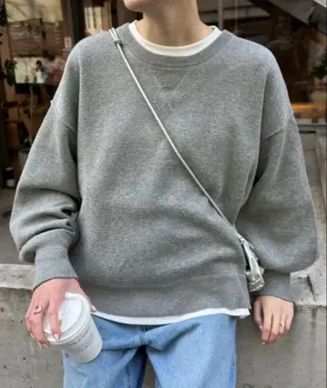 새상품 차오패닉 티피 맨투맨 스타일 볼륨 슬리브 니트