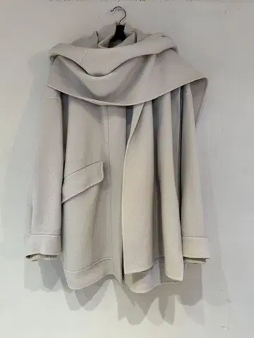 ETRETOKYO 후디 스톨 리버 숏코트 에트레