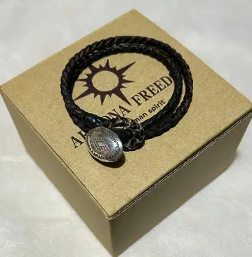 애리조나 프리덤 가죽 뜨개질 콘초 팔찌