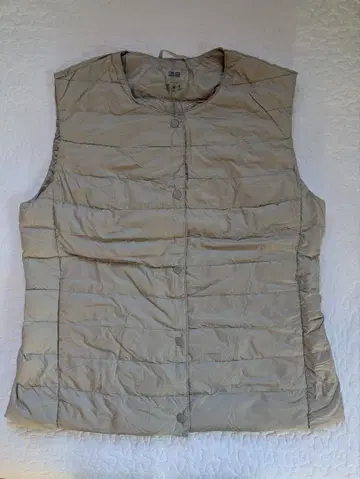 UNIQLO ULTRA LIGHT DOWN 다운 베스트 L