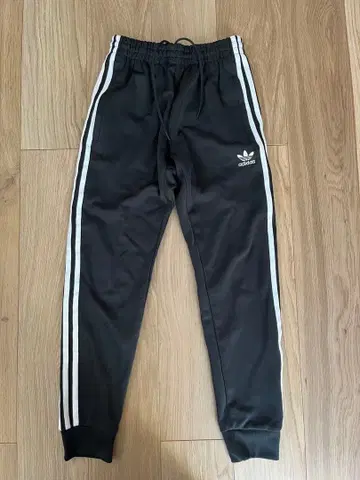 adidas 블랙 조거 팬츠