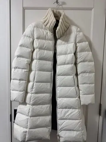 Herno 화이트 롱 다운 자켓 택 포함 미사용 새상품