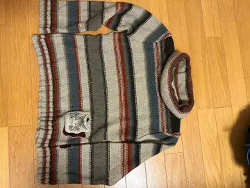 와치필드 다얀 니트 스웨터