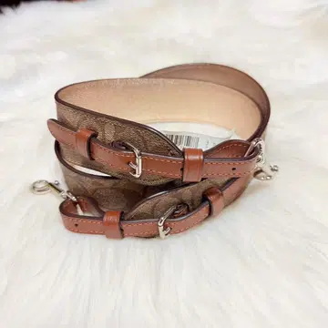브라운 가죽 숄더 스트랩