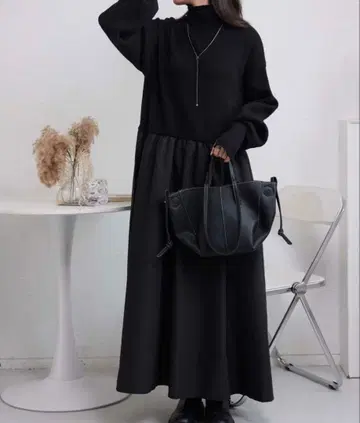 MAISON DE THERESE 터틀넥 절개 니트 롱 원피스