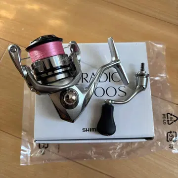 시마노 스트라딕 C2000S 2019