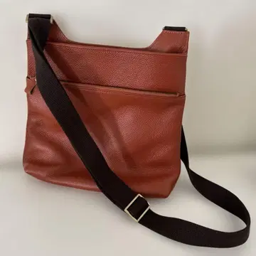 브라운 가죽 숄더백