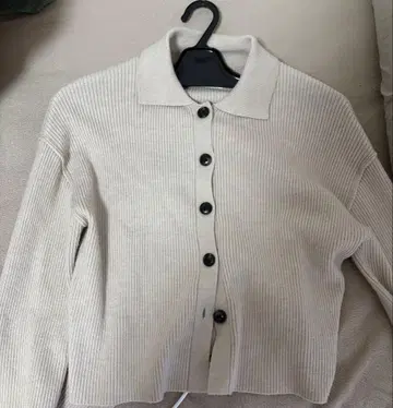 카프리슈 레마쥬 카라 부착 가디건 F 베이지