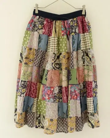 네스트로브 롱 스커트