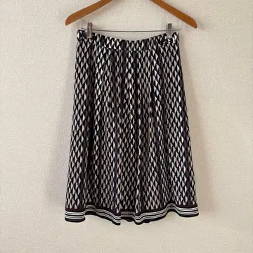 리플렉트 스커트