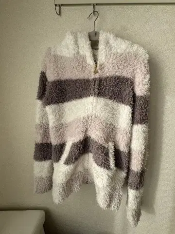 젤라또피케 후드티