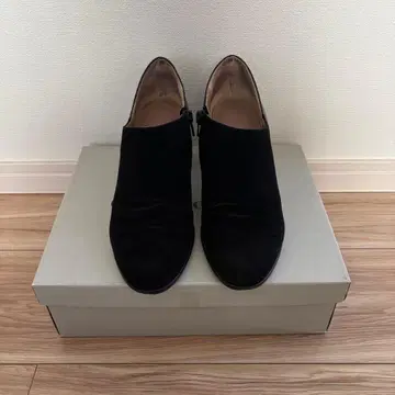 오데뜨 앤 오딜 부티 블랙 23cm