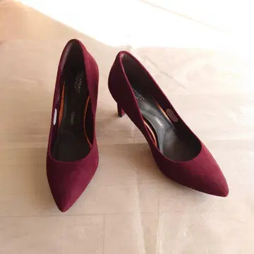 [ 락포트 ] 버건디 스웨이드 펌프스