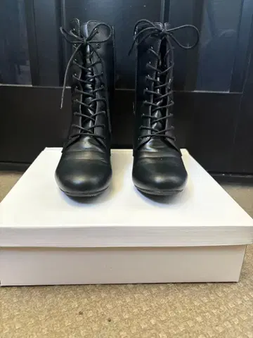 Realta 졸업식 레이스업 부츠 LL 25~25.5