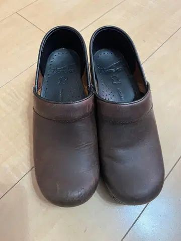 dansko 단스코 프로페셔널 앤티크 브라운 35