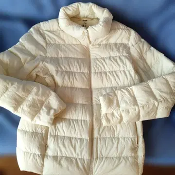 아이보리 퀼팅 다운 자켓 M 사이즈