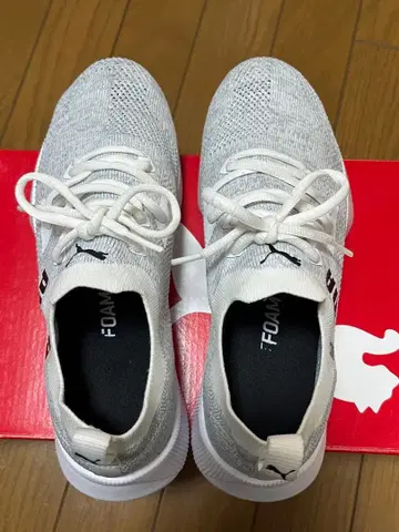 Puma SOFTFOAM+ 그레이 / 화이트 러닝화