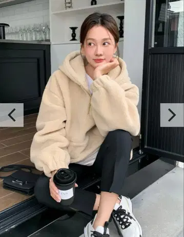 새상품급 벌스데이 바쉬 BOA FLEECE HOODIE