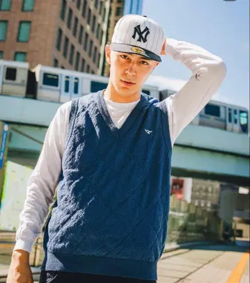 BLess U 퀼팅 자카드 니트 베스트 L 네이비