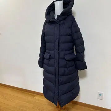 유니클로 질 샌더 +J 울트라 라이트 다운 후디드 코트 롱