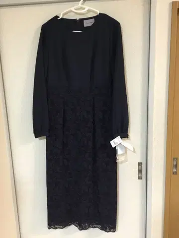 [새상품 미사용 택 포함] AIMER 네이비 긴팔 원피스 레이스 포함