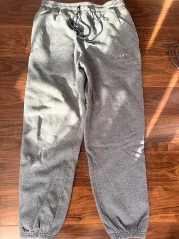 LYFT 그레이 사이드 버튼 맨투맨