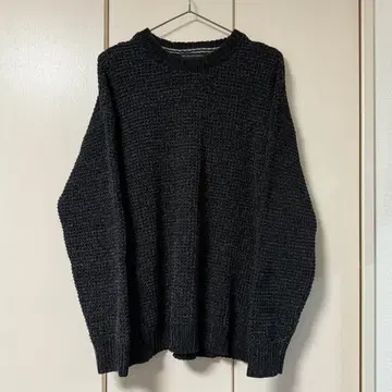 [ 새상품 ] CONFIRM 아제덕 크루 니트 M 사이즈