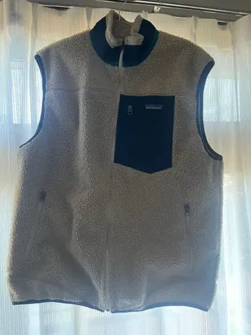 Patagonia 플리스 베스트 크림색