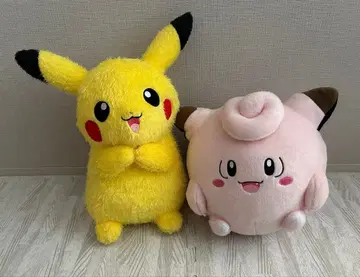 피카츄와 삐삐 봉제 인형