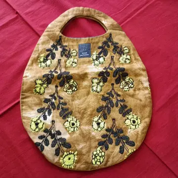 미나 페르호넨 꽃무늬 자수 백