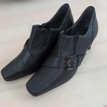 미사용 새상품 K -Up Softy Mode 블랙 펌프스