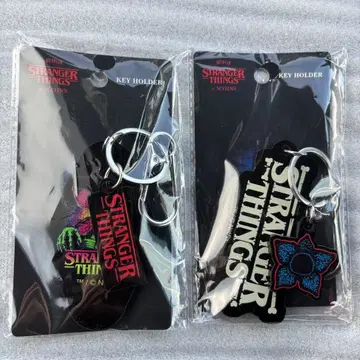 스트레인저 싱스 x 3COINS 콜라보 키링 2종