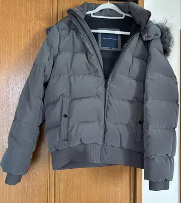 그레이 다운 자켓 퍼 후드