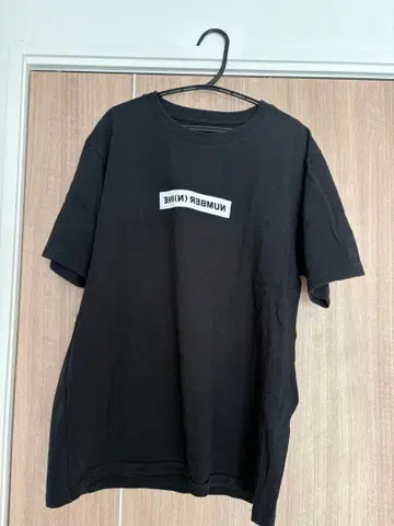 넘버 (N)INE 블랙 티셔츠