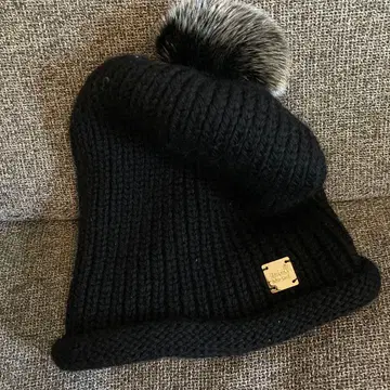 새상품 Athena New York 니트 모자 블랙 폼폼