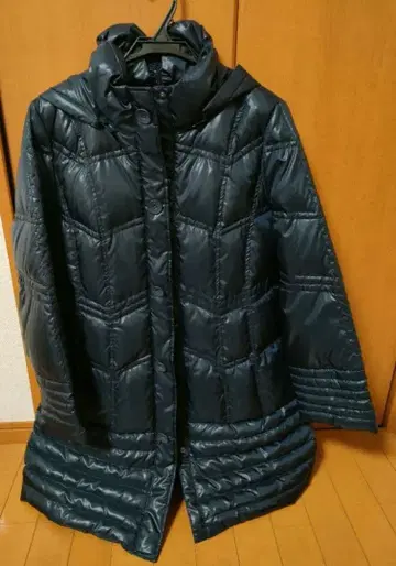 후드 부착 블랙 다운 코트 사유리 11호