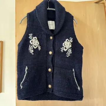 ANTGAUGE 아토게이지 카우친 니트 베스트 네팔제