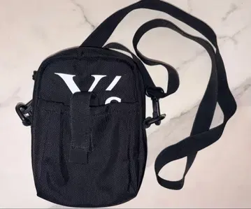 [ 미사용 ] Y's x NEW ERA 블랙 숄더 파우치