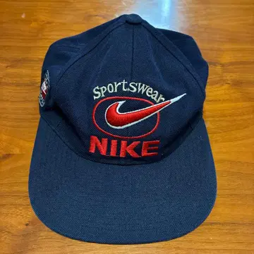 나이키 NIKE Sportswear 90s 자수 네이비 캡