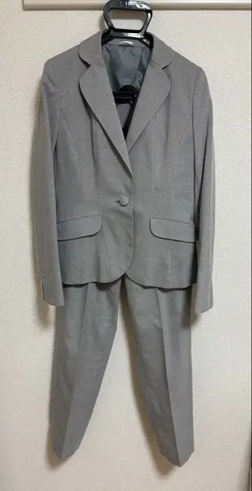 그레이 싱글 버튼 비즈니스 수트 셋업 7호