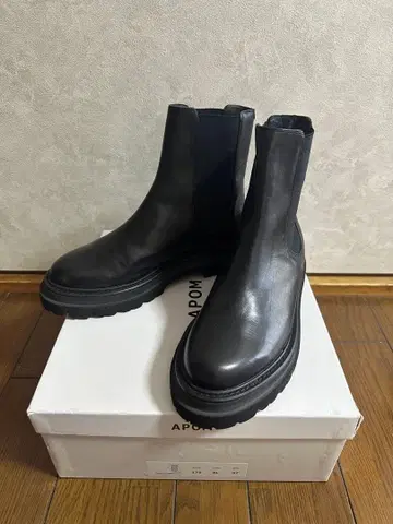 [ 새상품급 ] APOM 천연 가죽 사이드 고어 숏부츠